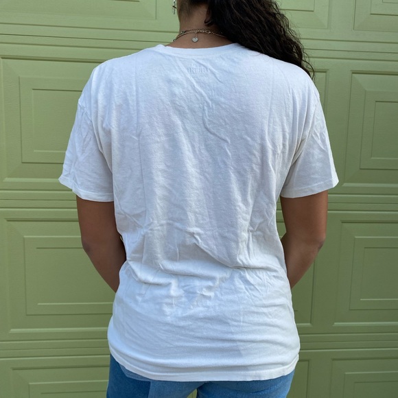 Hollister Womens Santa Monica Graphic T-Shirt Size XS Fits like a Small - Picture 2 of 4